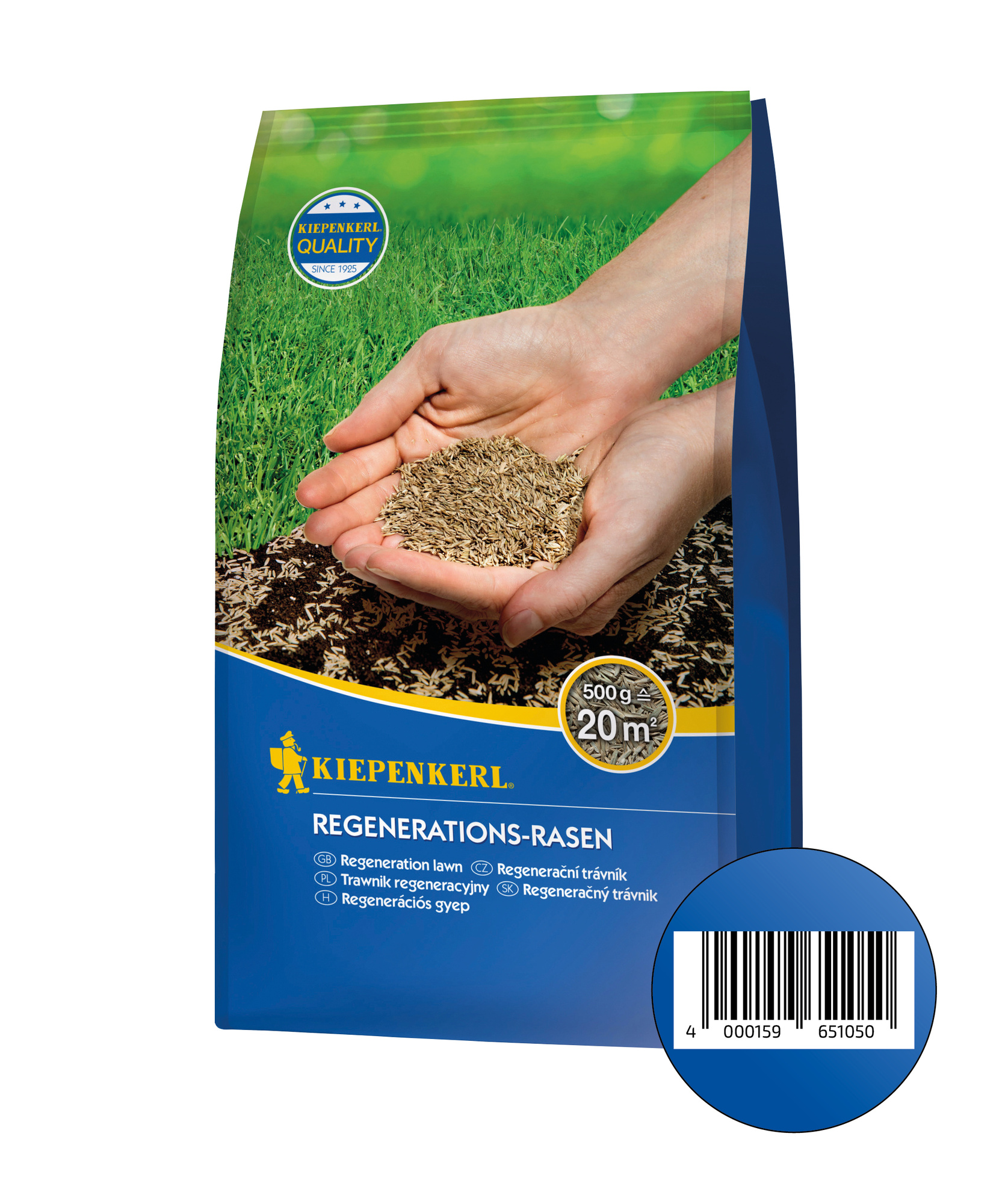 Hand hält Samen über eine grüne Rasenfläche auf braunem Boden, Verpackung für Regenerationsrasen, 500 g, 20 m².